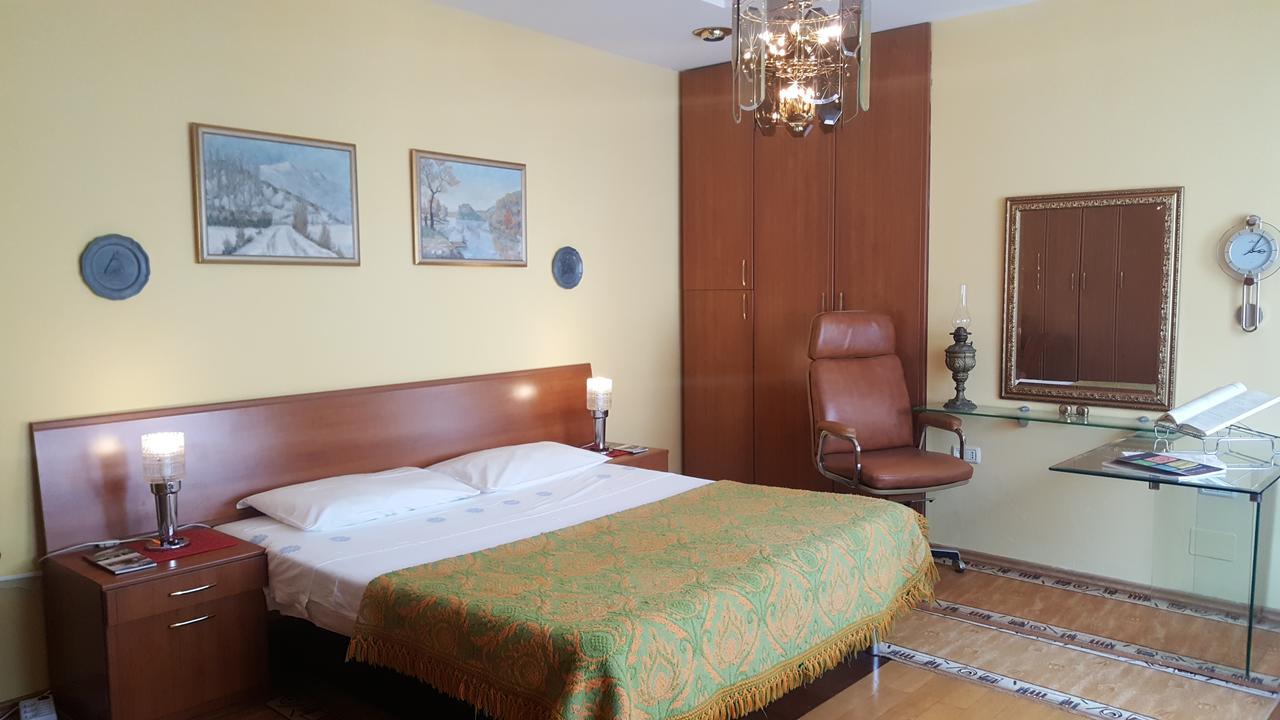 The Blacksmith'S Guesthouse Shkodër 外观 照片